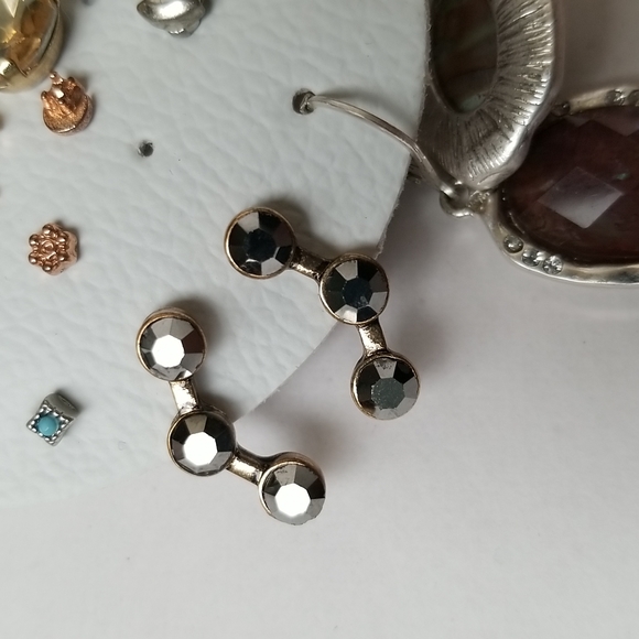 Assorted earrings - Picture 12 of 13